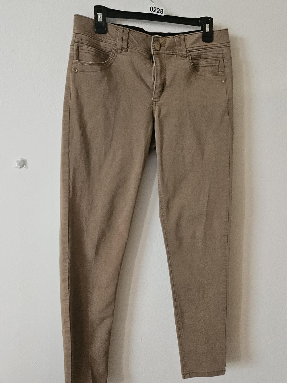 Democracy Women's Size 8 Tan Skinny Ankle Jeans 228